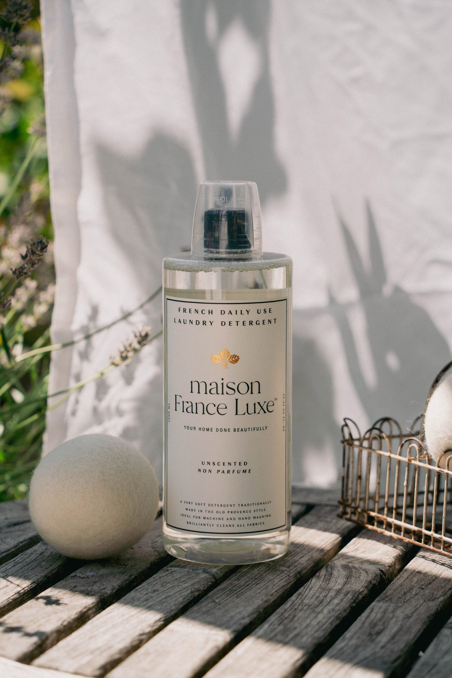 Natural Laundry detergent, made in France, unscented. Everyday use laundry soap.