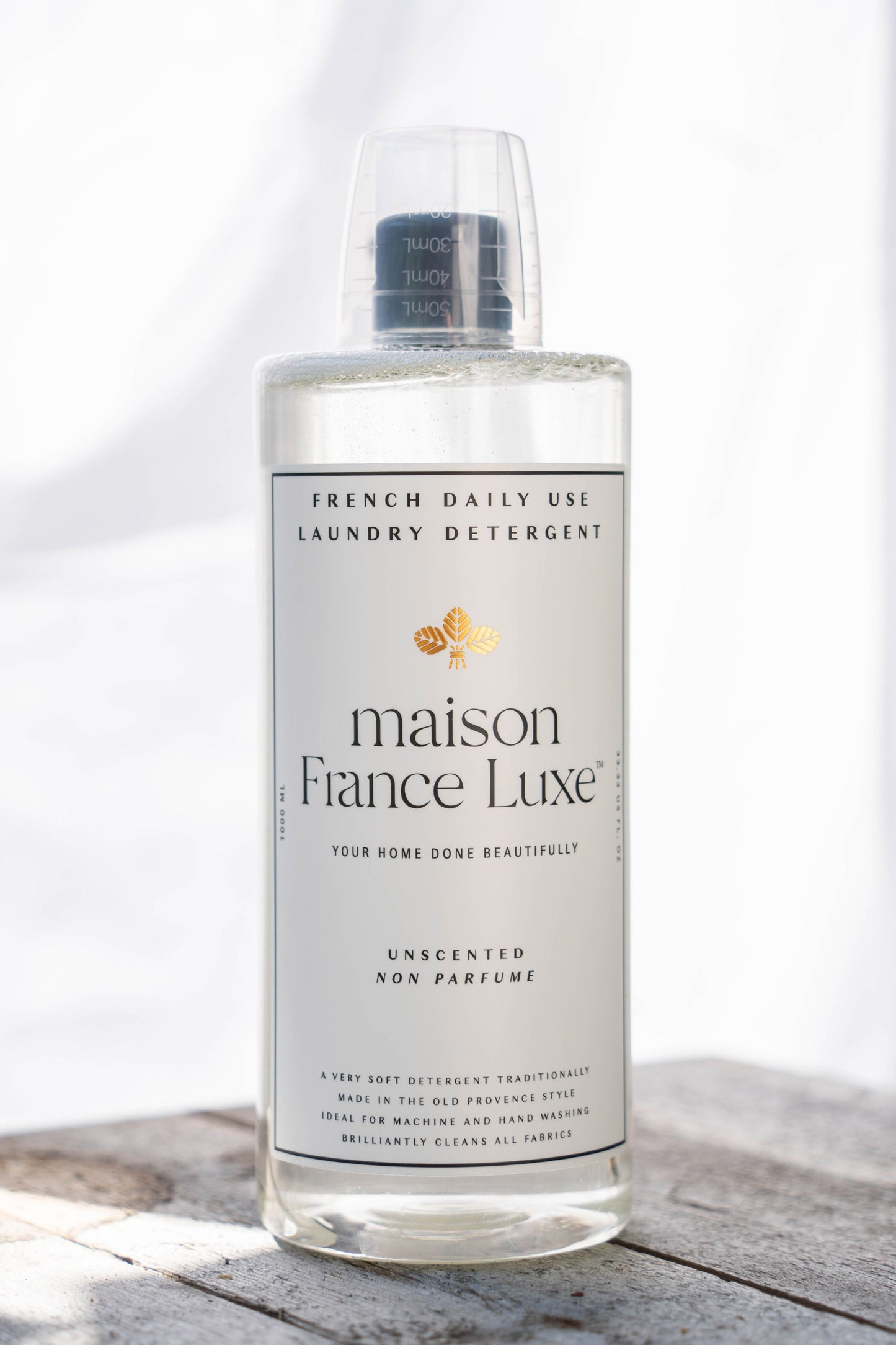 Natural unscented Laundry detergent, made in France. Everyday use laundry soap.