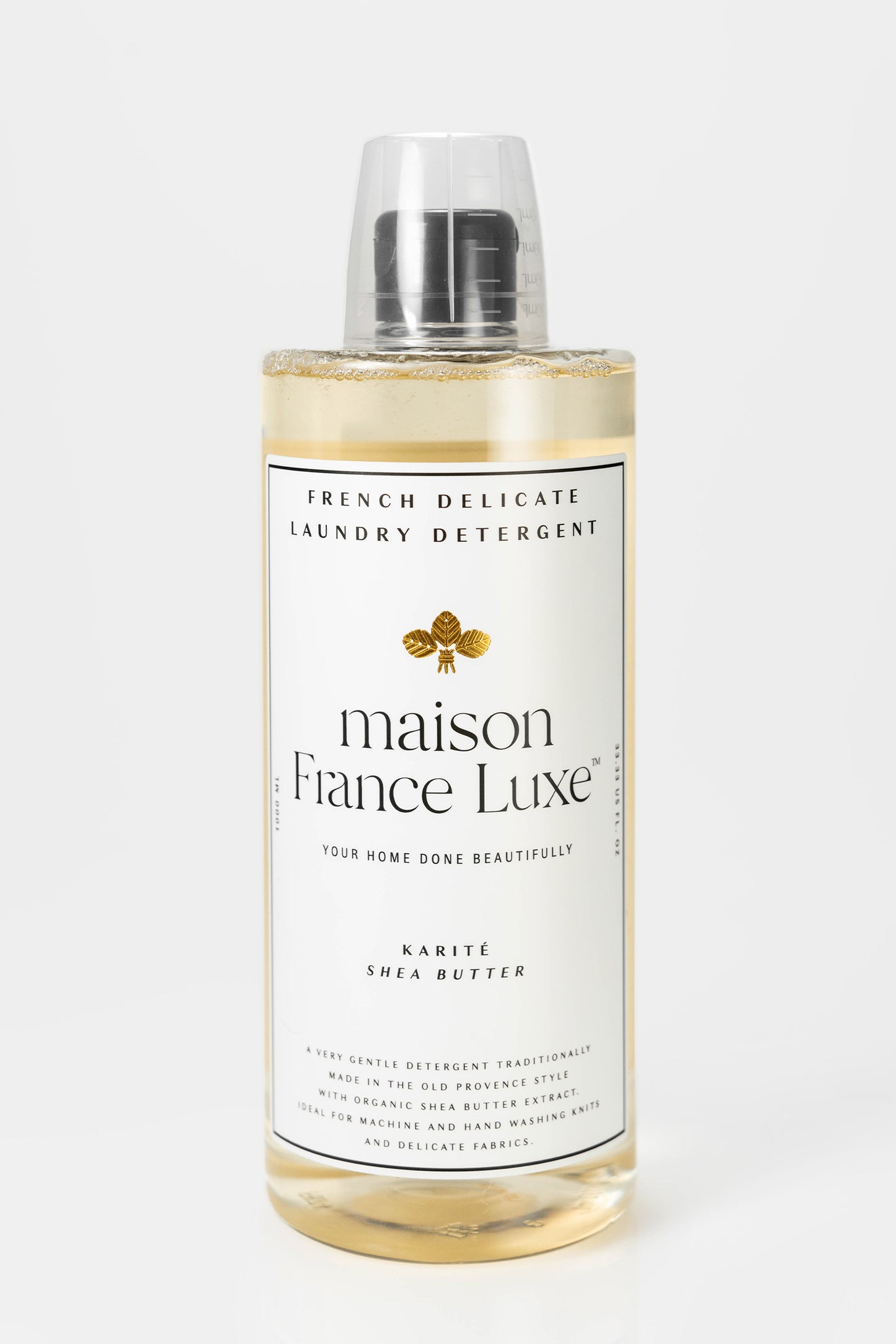 Shea butter laundry detergent, made in France, for luxurious and delicate fabrics.