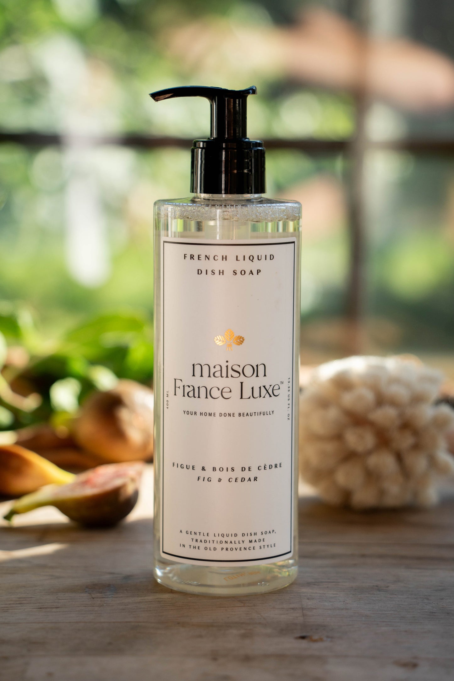 Fig & Cedar scented Dish soap, with natural ingredients and plant based formula made in France.