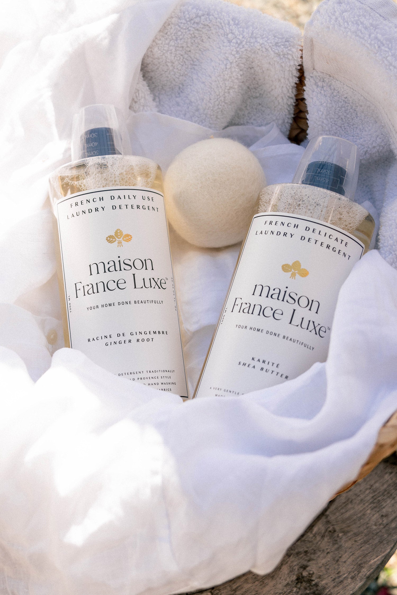 Natural, plant-based laundry detergent for everyday use and for delicate fabrics. Luxurious ginger root scent or delicate shea butter.